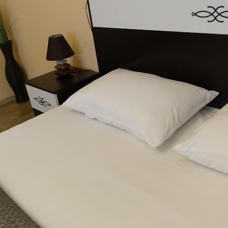Sayat Nova Apartments Тбилиси Екстериор снимка