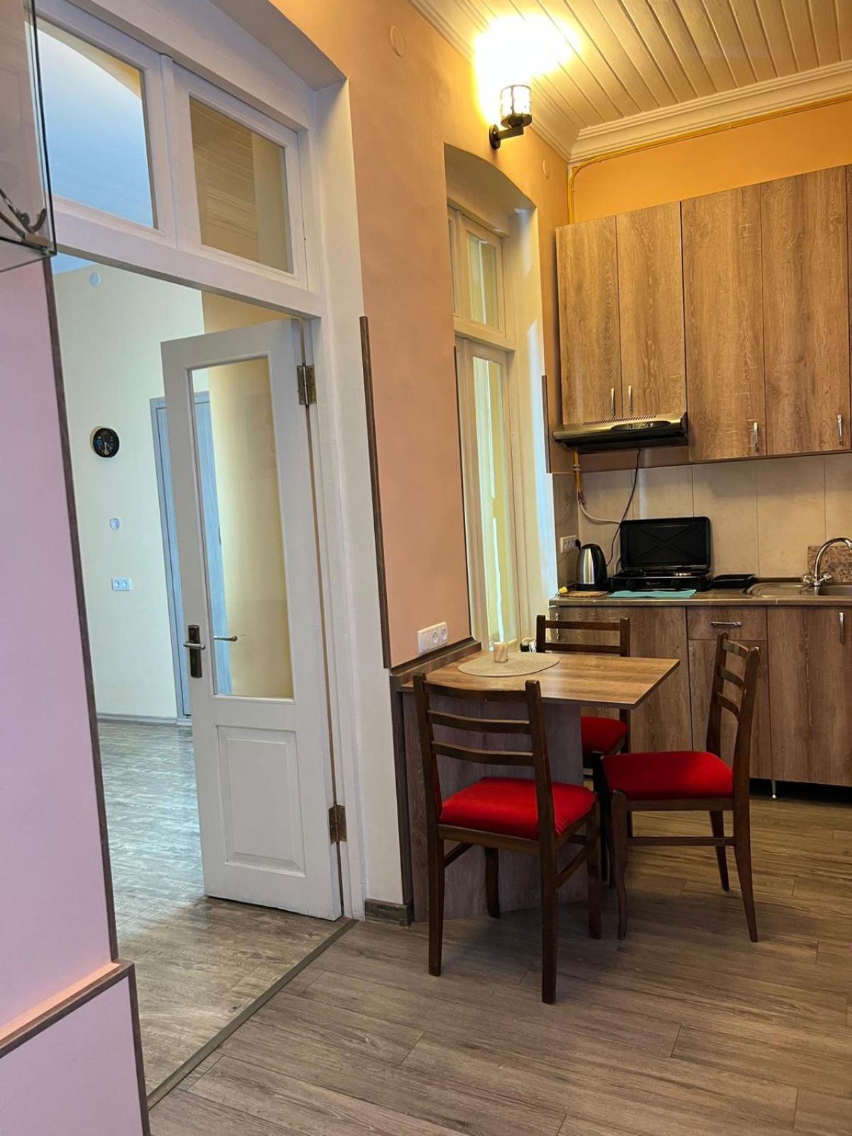 Sayat Nova Apartments Тбилиси Екстериор снимка