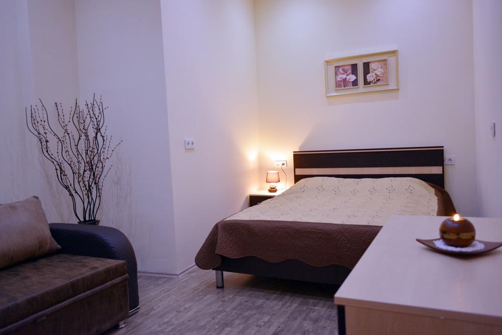 Sayat Nova Apartments Тбилиси Стая снимка