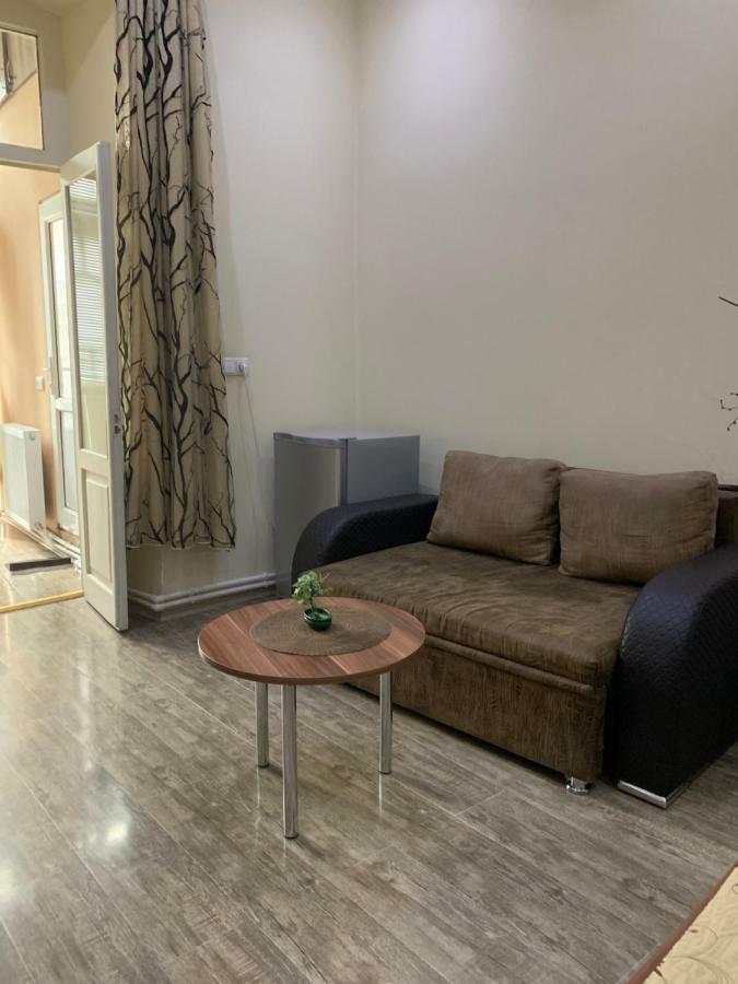 Sayat Nova Apartments Тбилиси Екстериор снимка